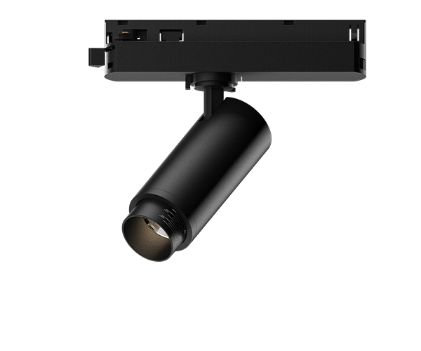 Lipal zoomable track lights